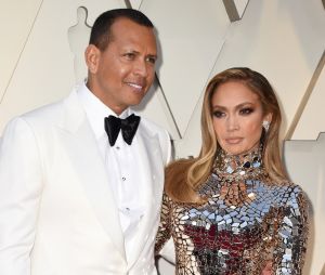 Jennifer Lopez fiancée et trompée par Alex Rodriguez ? Un ancien coéquipier l'accuse publiquement
