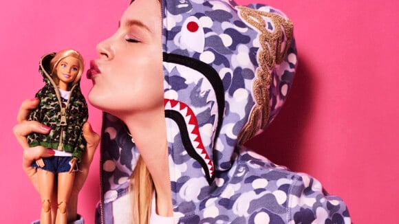 BAPE x Barbie : la poupée se la joue street et girly