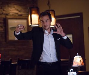 Legacies saison 2 : Chris Wood de retour ? La créatrice confirme l'avoir contacté