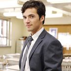 Ian Harding : que devient l'interprète d'Ezra dans Pretty Little Liars ?