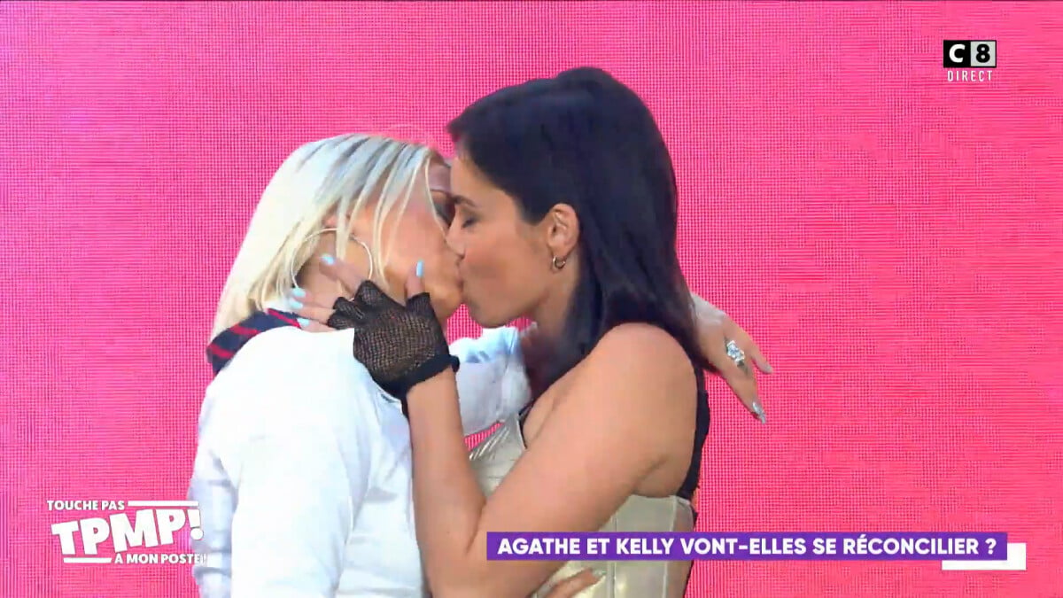 Agathe Auproux et Kelly Vedovelli réconciliées ? Leur baiser langoureux  dans TPMP enflamme la Toile - PureBreak