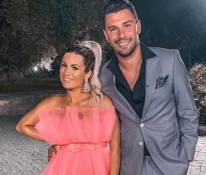 Carla Moreau et Kevin Guedj fiancés dans les Marseillais : ils confirment et dévoilent la bague