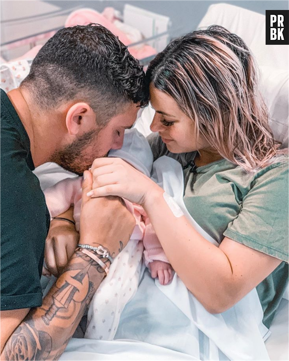 Carla Moreau et Kevin Guedj fiancés dans les Marseillais : ils confirment et dévoilent la bague