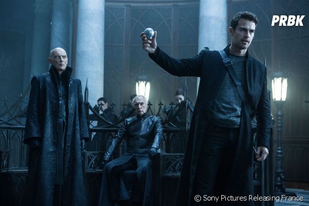 Theo James dans Underworld : Blood Wars