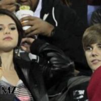 Justin Bieber ... Entouré de Selena Gomez et la famille Smith pour ses sorties