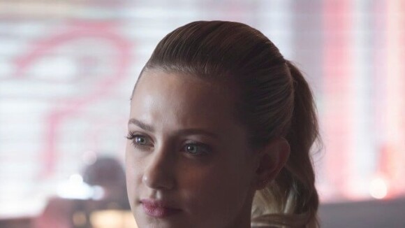 Riverdale saison 5 : Lili Reinhart se sent "prisonnière" sur le tournage à cause du coronavirus