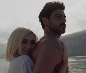 Michele Morrone (365 Dni) a un sosie bluffant sur TikTok, les internautes le kiffent