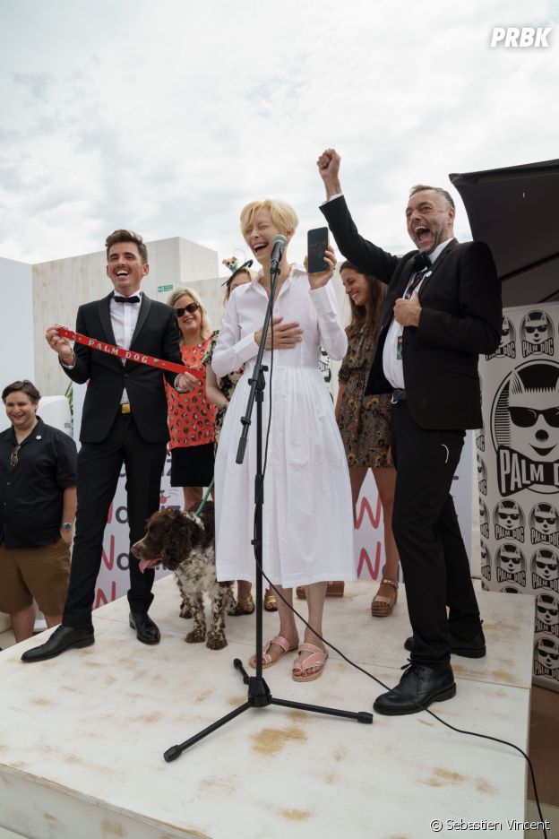 Tilda Swinton reçoit la Palm Dog Wamiz 2021