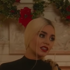 La Princesse de Chicago 3 : Vanessa Hudgens voit (encore) triple, cambriolage et amour au programme