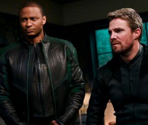 Arrow : Diggle de retour dans Justice U, un nouveau spin-off