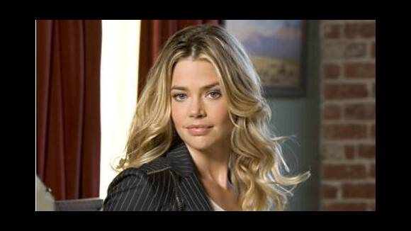 Alec Baldwin ... Il sortirait bien avec Denise Richards 