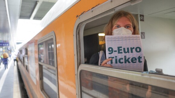 Train gratuit en Espagne et à 9€/mois en Allemagne : les internautes français bavent devant ces mesures de nos voisins