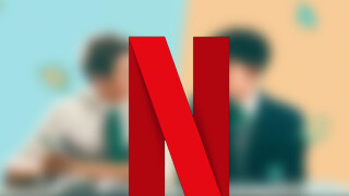 "Bravo d'avoir forcé un mec de 18 ans à faire son coming out" : cette star de Netflix dévoile sa bisexualité suite au harcèlement des fans