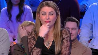 "Les gens disent que tu as honte de moi..." : Amandine Pellissard réagit à sa reconversion dans le X et assure que son fils "le vit très bien"