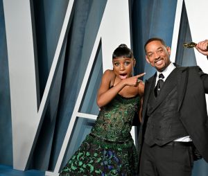 Saniyya Sidney et Will Smith, avec son oscar de meilleur acteur, au photocall de la soirée "Vanity Fair" lors de la 94ème édition de la cérémonie des Oscars au Wallis Annenberg Center for the Performing Arts dans le quartier de Beverly Hills, à Los Angeles, Californie, Etats-Unis, le 27 mars 2022.  2022 Vanity Fair Oscar Party in Beverly Hills, Los Angeles, California, USA, 3/27/22. 