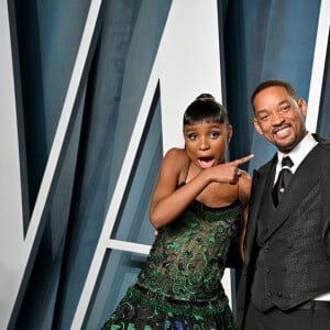 Saniyya Sidney et Will Smith, avec son oscar de meilleur acteur, au photocall de la soirée "Vanity Fair" lors de la 94ème édition de la cérémonie des Oscars au Wallis Annenberg Center for the Performing Arts dans le quartier de Beverly Hills, à Los Angeles, Californie, Etats-Unis, le 27 mars 2022.  2022 Vanity Fair Oscar Party in Beverly Hills, Los Angeles, California, USA, 3/27/22. 