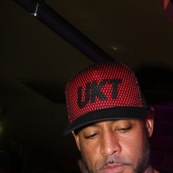 Exclusif - Prix Spécial - No Web - Le rappeur Booba en concert pour la promotion de son D.U.C Whisky au Hobo club à Paris, France, le 22 octobre 2017. © Phiilippe Baldini/Bestimage  Exclusive - For Germany Call For Price - No Web - Raper Booba promoting his D.U.C Whisky at Hobo club in Paris, France, on octobre 22th, 2017. 