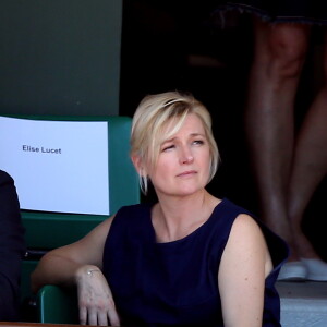 Anne-Elisabeth Lemoine - Personnalités dans les tribunes lors des internationaux de France de Roland Garros à Paris. Le 10 juin 2017. © Jacovides - Moreau / Bestimage  Celebrities during the Roland Garros 2017 French Open in Paris, on June 10, 2017. 