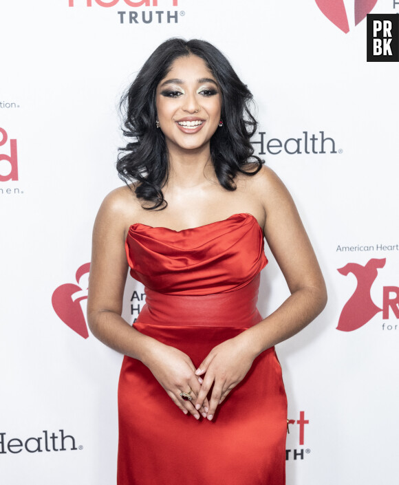 Maitreyi Ramakrishnan wearing dress by Cavanagh Baker - Photocall du concert caritatif "Go Red For Women" au profit de l'American Heart Association au Lincoln Center à New York le 1er février 2023.  Celebs attend American Heart Association’s Go Red for Women show and concert at Jazz at Lincoln Center. Concert and fashion show organized by American Heart Association on the 1st day of the national heart health month to highlight that cardiovascular disease causes 1 in 3 deaths in women every year making it the number one health related killer in women. 