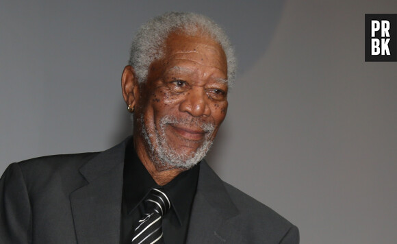 "Il y a deux choses que je n'aime pas et ça en fait partie", a poursuivi Morgan Freeman, qui lâche le mot : pour lui, "afro-américain", "c'est une insulte !".  