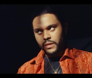 Lily-Rose Depp et Abel "The Weeknd" Tesfaye sont amoureux dans la nouvelle bande-annonce de The Idol, une série télévisée dont la première diffusion sur HBO est prévue en 2023. Jennie du group coréen BLACKPINK est également en vedette dans la série à venir.  Lily-Rose Depp and Abel “The Weeknd” Tesfaye are lovers in the new teaser trailer for The Idol, a TV series set to premiere on HBO sometime in 2023. Also starring in the upcoming series is BLACKPINK’s Jennie. 
