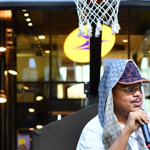 Exclusif - Le rappeur Naza est en showcase lors de l'Airness Event au Airness Paris Basketball Store & Café à Paris le 7 juillet 2022. © Veeren / Bestimage


