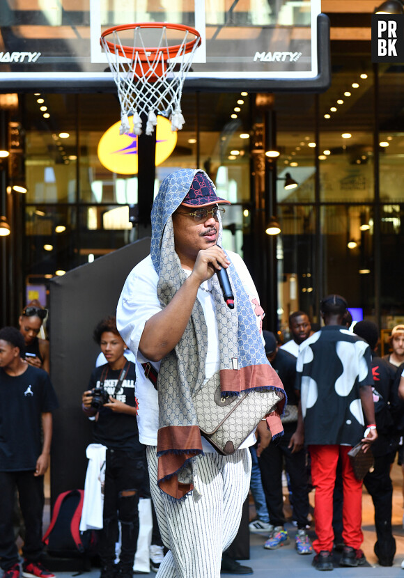 Exclusif - Le rappeur Naza est en showcase lors de l'Airness Event au Airness Paris Basketball Store & Café à Paris le 7 juillet 2022. © Veeren / Bestimage


