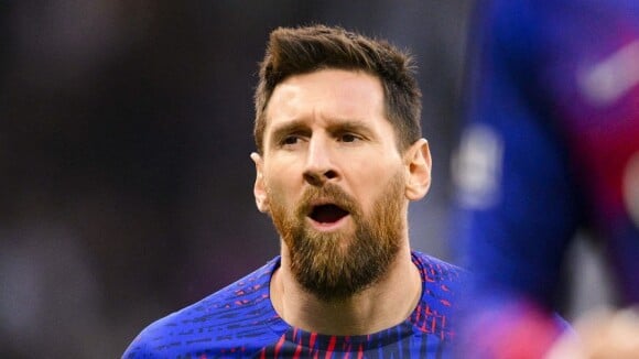 "Comment on peut laisser un mec nous humilier ?" Lionel Messi sèche l'entraînement du PSG pour partir en week-end, les supporters craquent