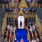 Couronnement de Charles III : la Grande Faucheuse apparue en pleine cérémonie ? L'Abbaye de Westminster obligée de s'expliquer après cette apparition flippante