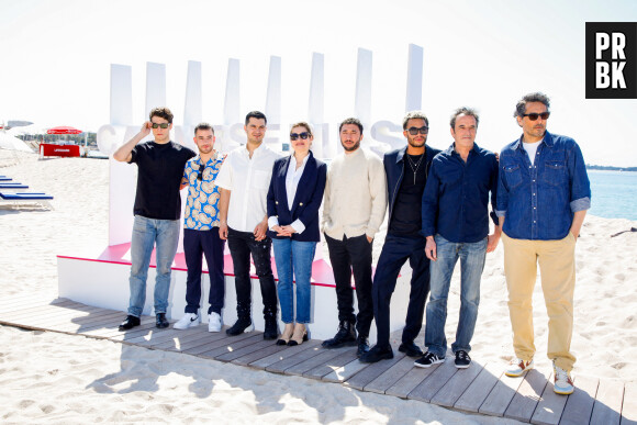 Waël Sersoub, Rabah Nait Oufella, Jérémie Guez, Emmanuelle Devos, Sofian Khammes, Théo Christine, Bruno Todeschini et Vincent Elbaz au photocall de la série "B.R.I." pour CanneSeries Saison 6 sur la plage du Mariott à Cannes, France, le 18 avril 2023. © Denis Guignebourg/BestImage  "The Brigade" photocall during the 6th Canneseries International Festival : Day Five on April 18, 2023 in Cannes, France.