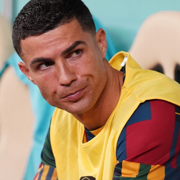 Cristino Ronaldo sur le banc pendant le match Portugal - Suisse (6-1) lors de la Coupe du Monde 2022 au Qatar, le 6 décembre 2022. © Florencia Tan Jun/Sport Press Photo via Zuma Press/Bestimage