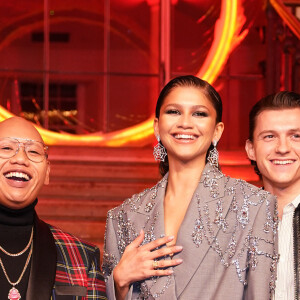Zendaya et son compagnon Tom Holland, Jacob Batalon à la première du film "Spider-Man: No Way Home" à Londres, le 5 décembre 2021.  "Spider-Man: No Way Home" premiere in London, December 5th, 2021. 