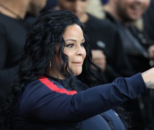 Sarah Fraisou (Les vacances des Anges 3) dans les tribunes du parc des princes lors du match de football de ligue 1 opposant le Paris Saint-Germain (PSG) à l'Olympique Lyonnais (OL) à Paris, France, le 7 octobre 2018. Le PSG a gagné 5-0.  Celebs in the stands attending the French First League soccer match, Paris Saint-Germain (PSG) vs Olympique Lyonnais (OL) at the Parc des Princes stadium in Paris, France, on October 7, 2018. PSG won 5-0. 