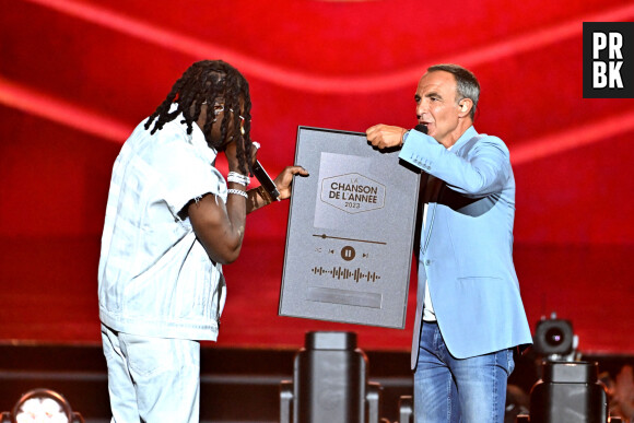 Le rappeur était présent pour recevoir sa récompense : "la chanson la plus streamée de l'année".
Exclusif - Gazo qui a reçu le prix de la chanson la plus "streamée" - Enregistrement de l'émission "La chanson de l'année" dans les Arènes de Nîmes, présentée par N.Aliagas et diffusée le 17 juin sur TF1 © Bruno Bebert-Christophe Clovis / Bestimage