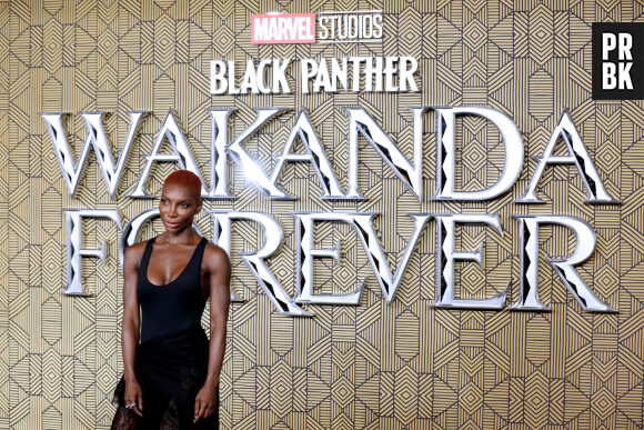 Michaela Coel lors du photocall de la première du film Wakanda Forever à Londres le 3 novembre 2022.