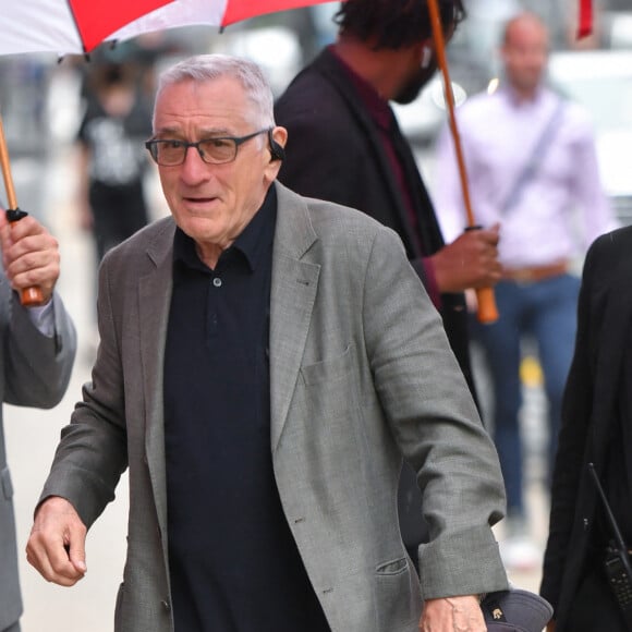 Robert de Niro arrive à l'enregistrement de l'émission "The Late Show with Stephen Colbert" à New York, le 7 juin 2022. 