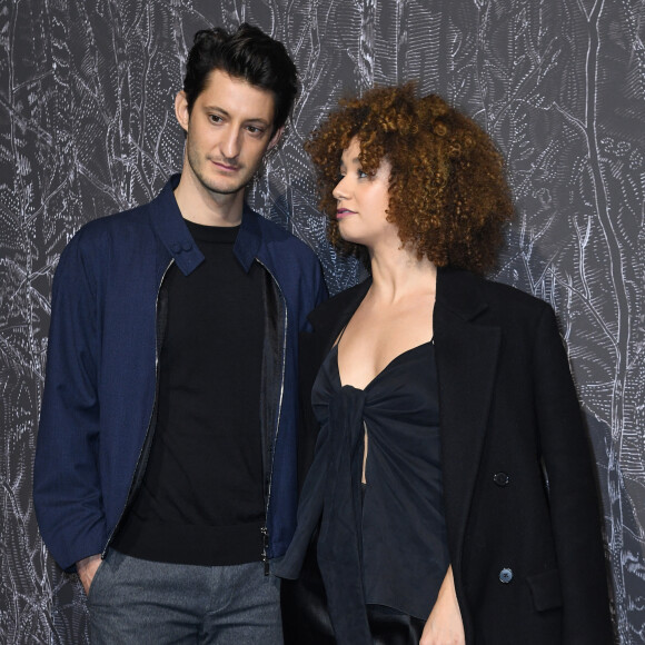 Pierre Niney et Lena Situations (Lena Mahouf) - Vernissage de l'exposition Ruinart "Promenade en Champagne" au Carreau du Temple à Paris. Le 9 mars 2023 © Giancarlo Gorassini / Bestimage