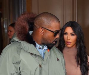 Kim Kardashian et son mari Kanye West se baladent ensemble à New York le 5 février 2020.