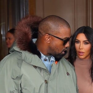 Kim Kardashian et son mari Kanye West se baladent ensemble à New York le 5 février 2020.