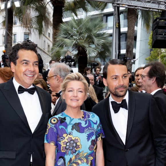 Anne-Elisabeth Lemoine, Patrick Cohen et guest - Montée des marches du film « Killers of the flower moon » lors du 76ème Festival International du Film de Cannes, au Palais des Festivals à Cannes. Le 20 mai 2023 © Jacovides-Moreau / Bestimage