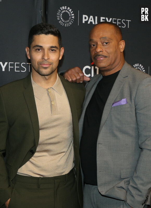 Wilmer Valderrama and Rocky Carroll au photocall "A Tribute to NCIS Universe" lors du PaleyFest LA 2022 à Los Angeles, le 10 avril 2022.  The Salute to the NCIS Universe celebrating NCIS, NCIS: Los Angeles, and NCIS: Hawaii during PaleyFest La 2022 at Dolby Theatre in Hollywood, California. 