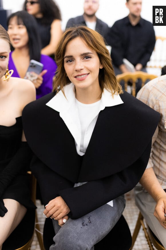 Emma Watson au front row du défilé de mode Haute-Couture automne-hiver 2022-2023 "Schiaparelli" à Paris, France, le 4 juillet 2022. © Da Silva-Perusseau/Bestimage