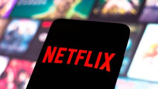 C'était un échec au box-office, mais c'est devenu un film culte : il revient sur Netflix en tant que série et avec le casting original !