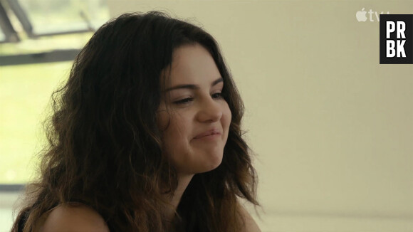 Selena Gomez devient franche dans le prochain documentaire Apple TV + "Selena Gomez: My Mind and Me". "Sois juste qui tu es, Selena. Personne ne se soucie de ce que vous faites", déclare Gomez dans la bande-annonce, qui a été dévoilée lundi en l’honneur de la Journée mondiale de la santé mentale. « Il s’agit de qui je suis, d’être d’accord avec où je suis. Je suis reconnaissant d’être en vie. Réalisé et produit par Alek Keshishian (« Madonna : Action ou Vérité »), « Mon esprit et moi » relate le parcours de santé de Selena au cours de six années, y compris ses luttes contre le lupus, la dépression et l’anxiété. 