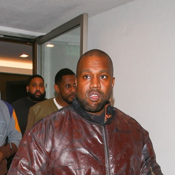 Le rappeur Ye (Kanye West) a dîné au restaurant E Baldi à Los Angeles, après être allé voir jouer son fils Saint dans un match de basket à la Mamba Academy. Le 16 juin 2023