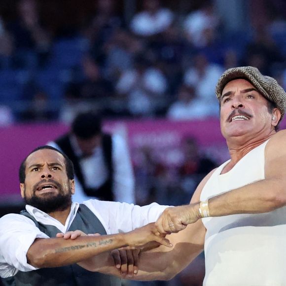 Jean Dujardin - Cérémonie d'ouverture de la Coupe du Monde de Rugby France 2023 avant le match de la Poule A entre la France et la Nouvelle-Zélande au Stade de France à Saint-Denis le 8 septembre 2023. © Dominique Jacovides/Bestimage