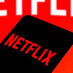 "La meilleure série que j'ai jamais vue" : Netflix annonce le retour d'une série culte des années 2010, les abonnés font la fête