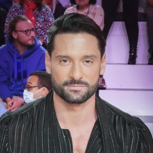 Exclusif - Hugo Manos - Julie Pietri était l’invitée de l’émission TPMP People, enregistrée le 30/09/2022, présentée par M.Delormeau et diffusée le 01/10/2022 - Paris le 01/10/2022 - © Jack Tribeca / Bestimage