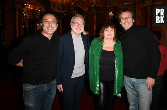 Exclusif - Olivier Sitruk, Laurent Ruquier, Michèle Bernier et Jean-Luc Reichmann - 100ème de la pièce "Je préfère qu'on reste ensemble" au Théâtre des Variétés à Paris le 12 janvier 2023. © Coadic Guirec/Bestimage 