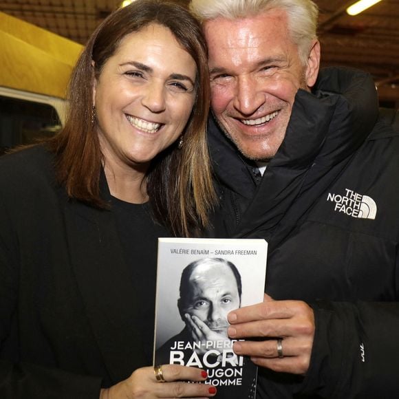 Exclusif - Valérie Bénaïm et Benjamin Castaldi - Soirée Hommage à Jean-Pierre Bacri au Ground Control Gare de Lyon à Paris à l'occasion de la sortie de "Jean-Pierre Bacri, le Bougon Gentilhomme" de V.Bénaïm et S.Freeman publié aux éditions de L'Archipel le 4 février 2022. © Cédric Perrin / Bestimage